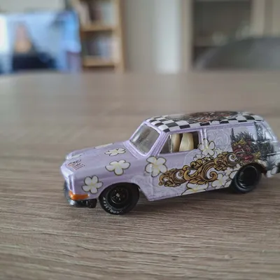 Hot wheels Custom volkswagen squareback BALI